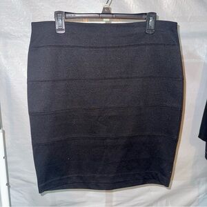 Daisy Fuentes Black Pencil Skirt